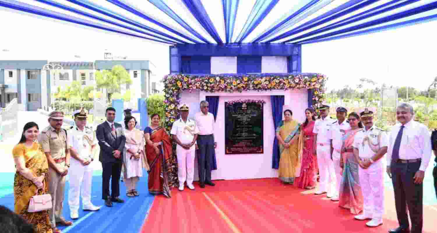 Indian Coast Guard inaugurates Hovercraft Hub in Okha. Image X.