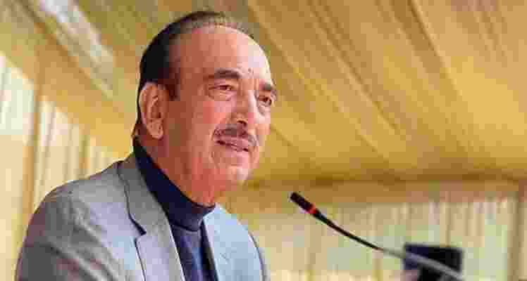 A day after declaring his candidacy for the Anantnag-Rajouri parliamentary constituency, DPAP president and former Jammu and Kashmir Chief Minister Ghulam Nabi Azad emphasized the importance of restoring statehood to Jammu and Kashmir.