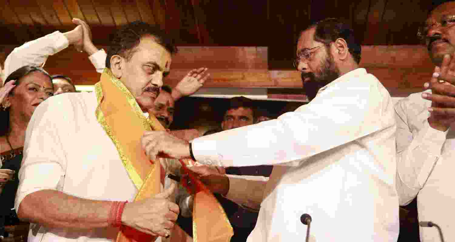Sanjay Nirupam Joins Shinde's Shiv Sena in Mumbai. Image X.