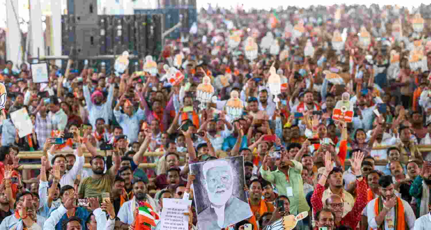 Leaders Urge High Turnout in Crucial Lok Sabha Polls. Image X.