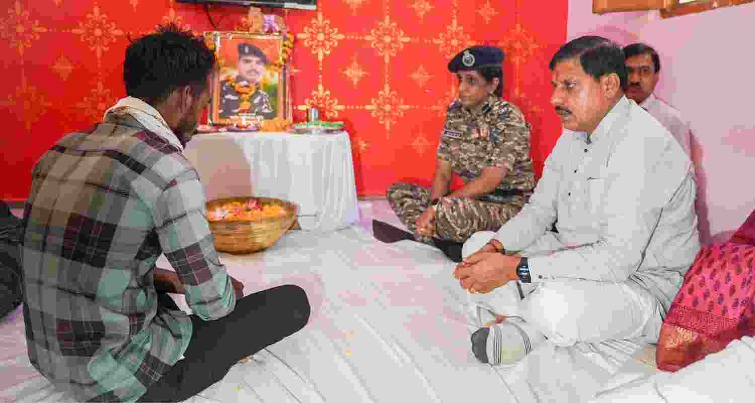Chief Minister Dr. Mohan Yadav visits family of CRPF hero Kabir Das Uikey.