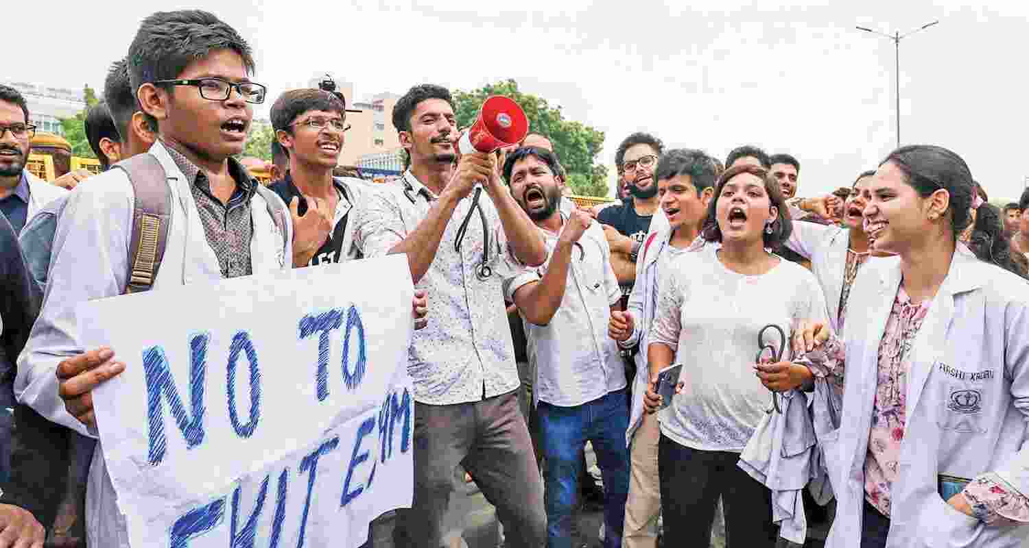 Enhanced Security Measures at AIIMS Delhi Amid Strike.