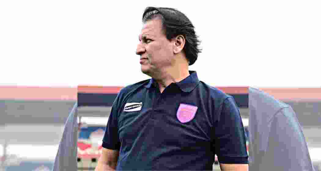 Indian women's football team new coach, Santosh Kashyap. Image taken from X. 