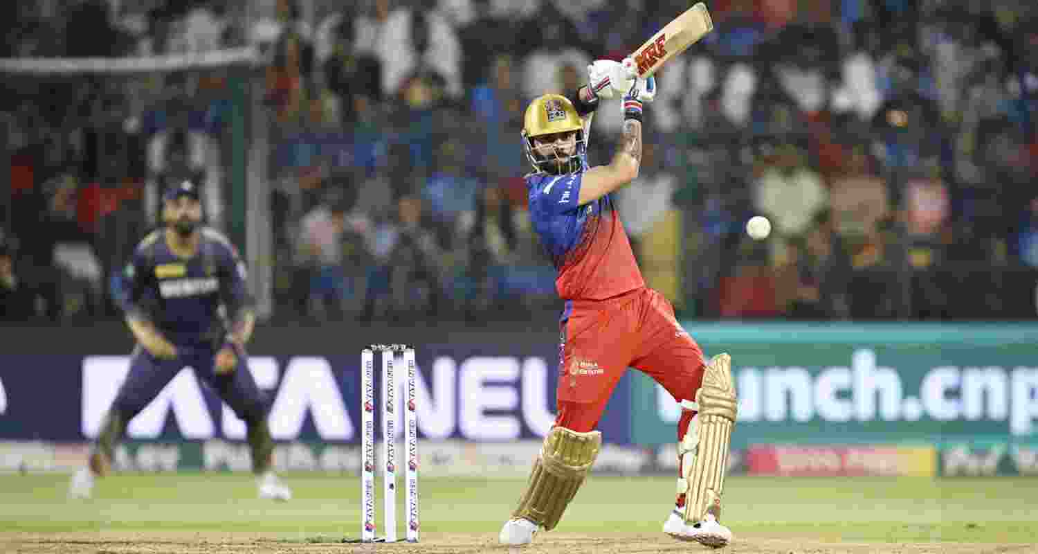 Virat Kohli is "under a lot of pressure" in the ongoing IPL owing to the collective failure of Royal Challengers Bengaluru batters, feels former Australia captain Steve Smith