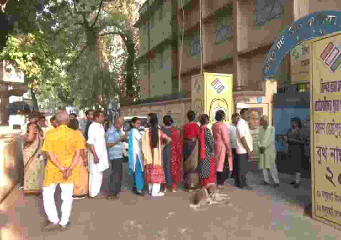 Polling began at 7 am in Tamluk, Kanthi, Ghatal, Jhargram, Medinipur, Purulia, Bankura and Bishnupur constituencies and will continue till 6 pm.