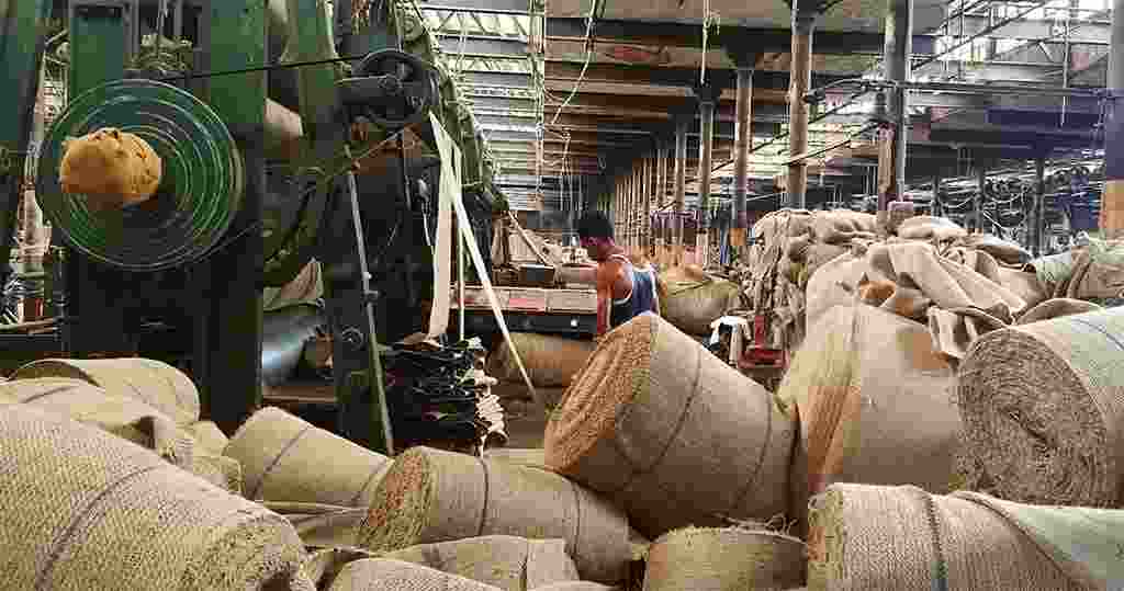 The Indian Jute Mills Association (IJMA) has written to West Bengal Labour Minister Moloy Ghatak, expressing grave concerns over escalating incidents of "violent assault on management personnel and unlawful strikes" at member mills. 