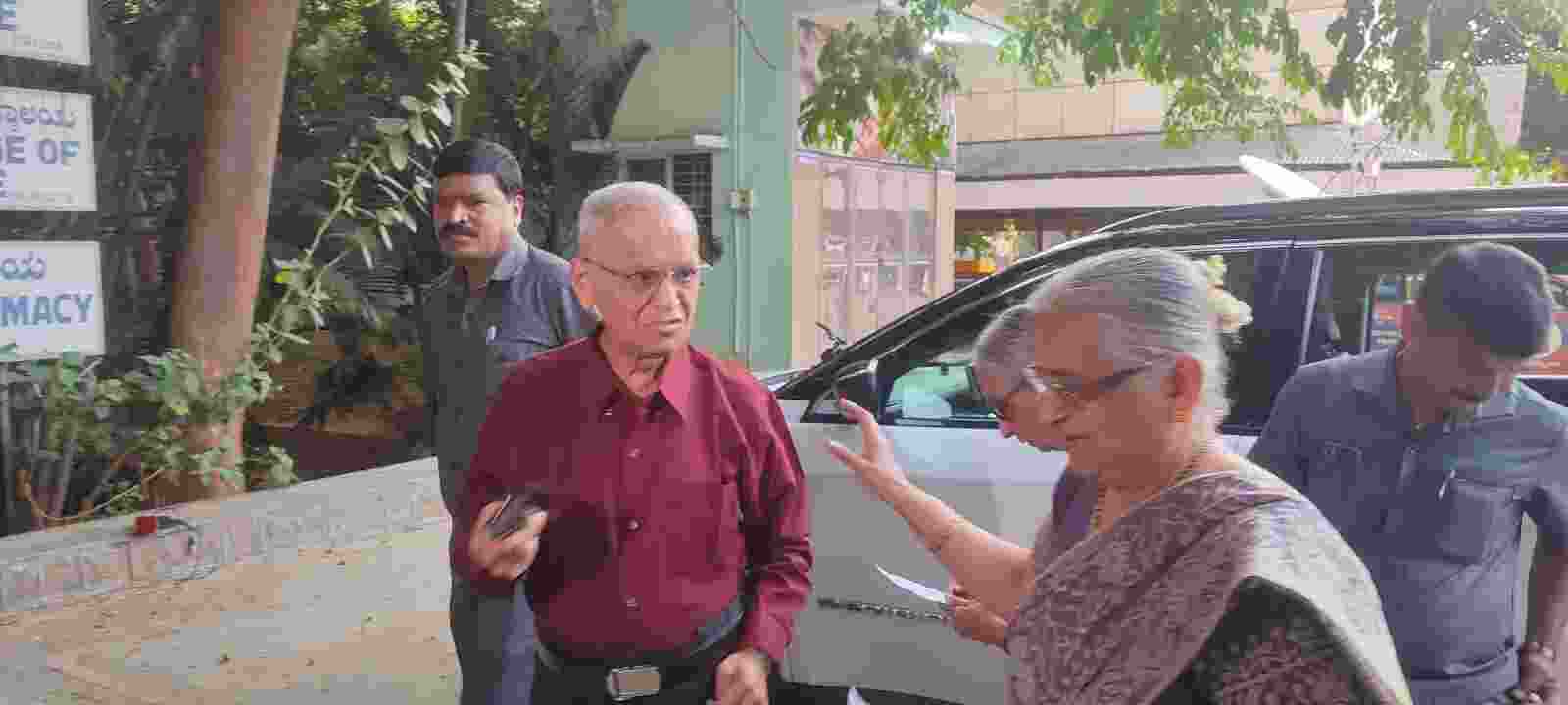 The second phase of Lok Sabha elections witnessed the active participation of renowned tech entrepreneur and Infosys co-founder, Narayana Murthy accompanied by his wife Sudha Murthy at the BES polling station in Bengaluru.