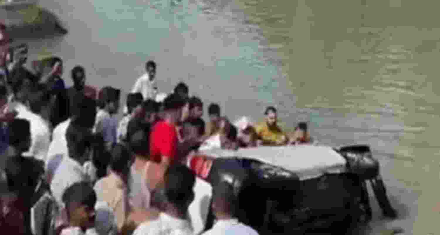 Accident image.