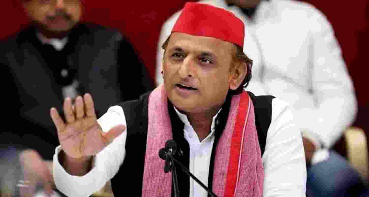 Akhilesh slams BJP over attack on Etawah kathavachak
