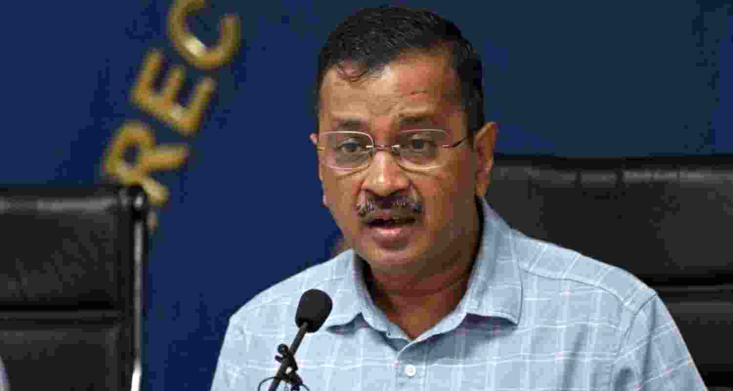 Kejriwal faces ACB notice for alleged BJP poaching of AAP candidates