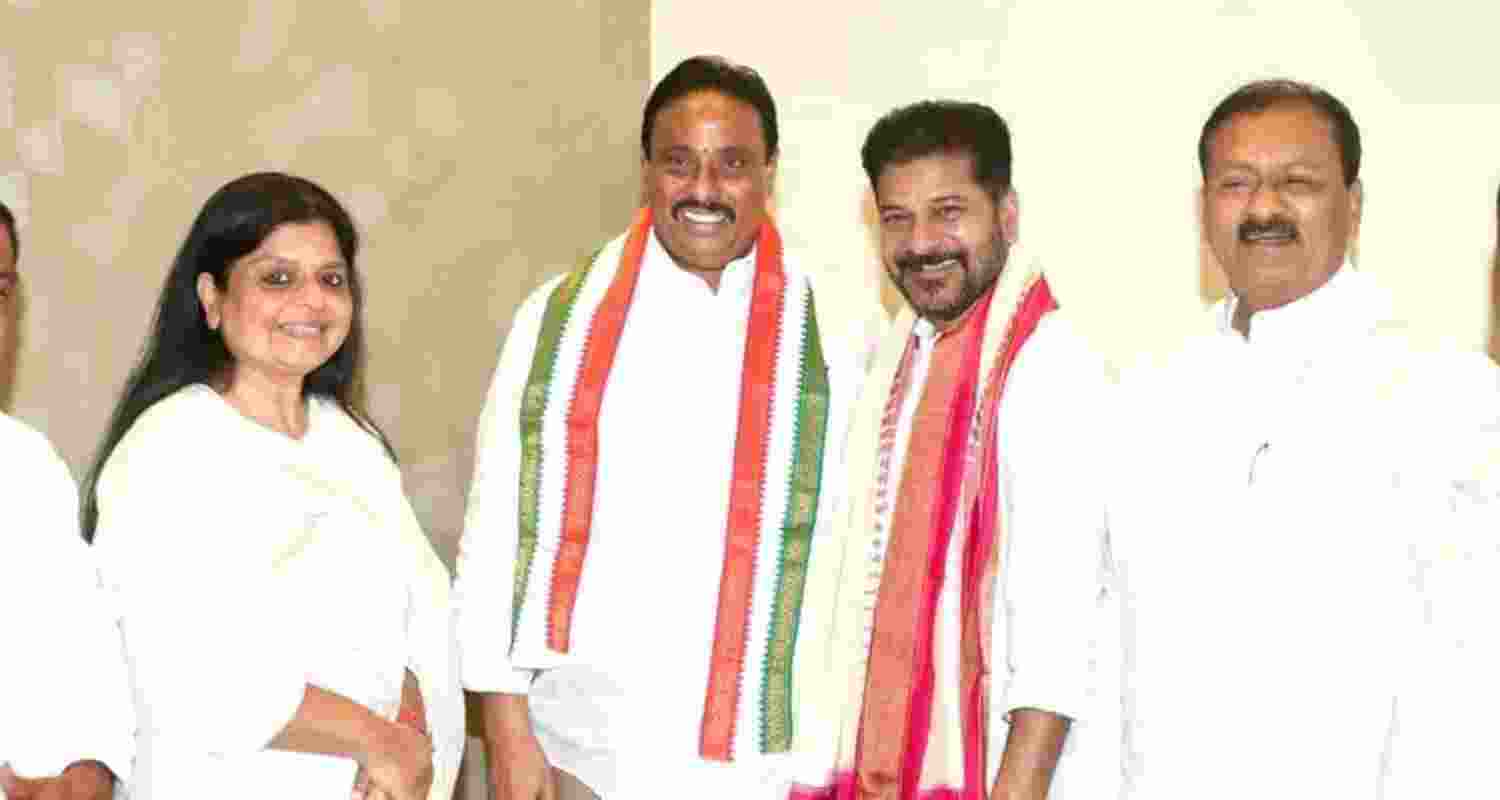 BRS loses MPs ahead of Lok Sabha polls.