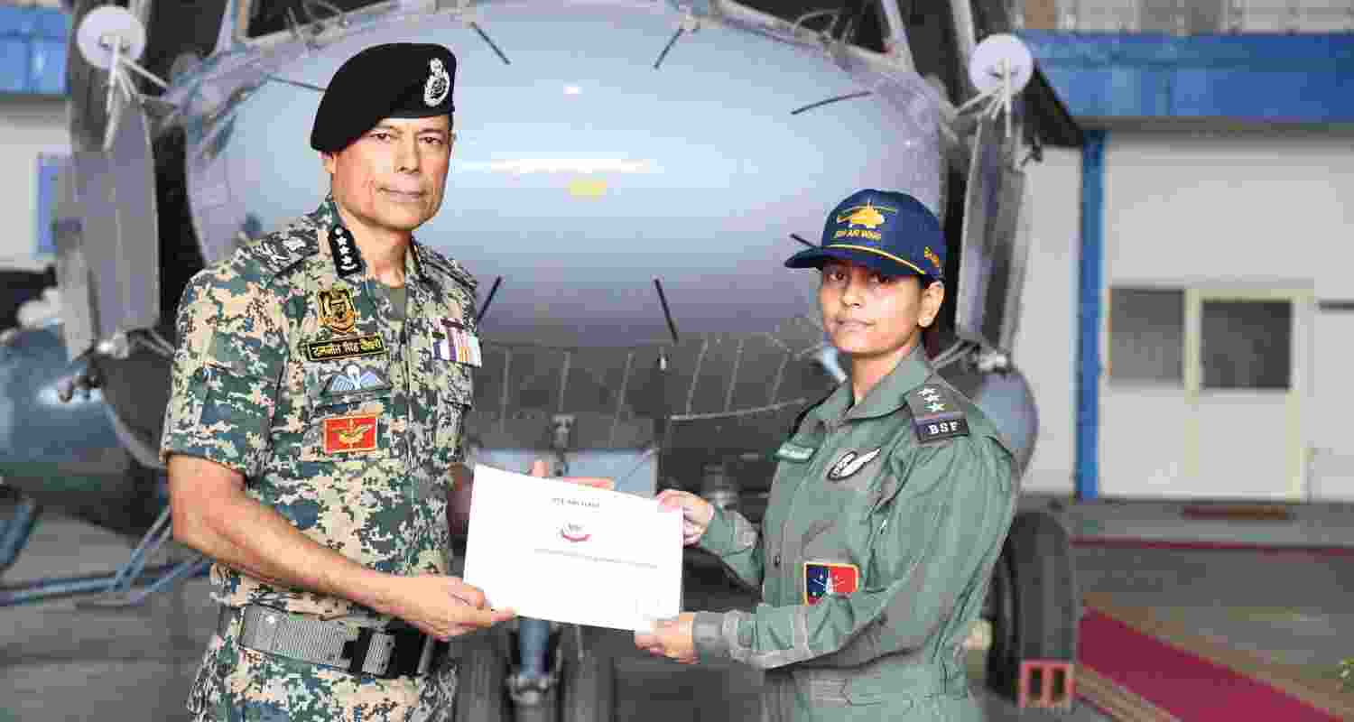 Inspector Bhawna - first woman flight engineer of BSF’s air wing. 