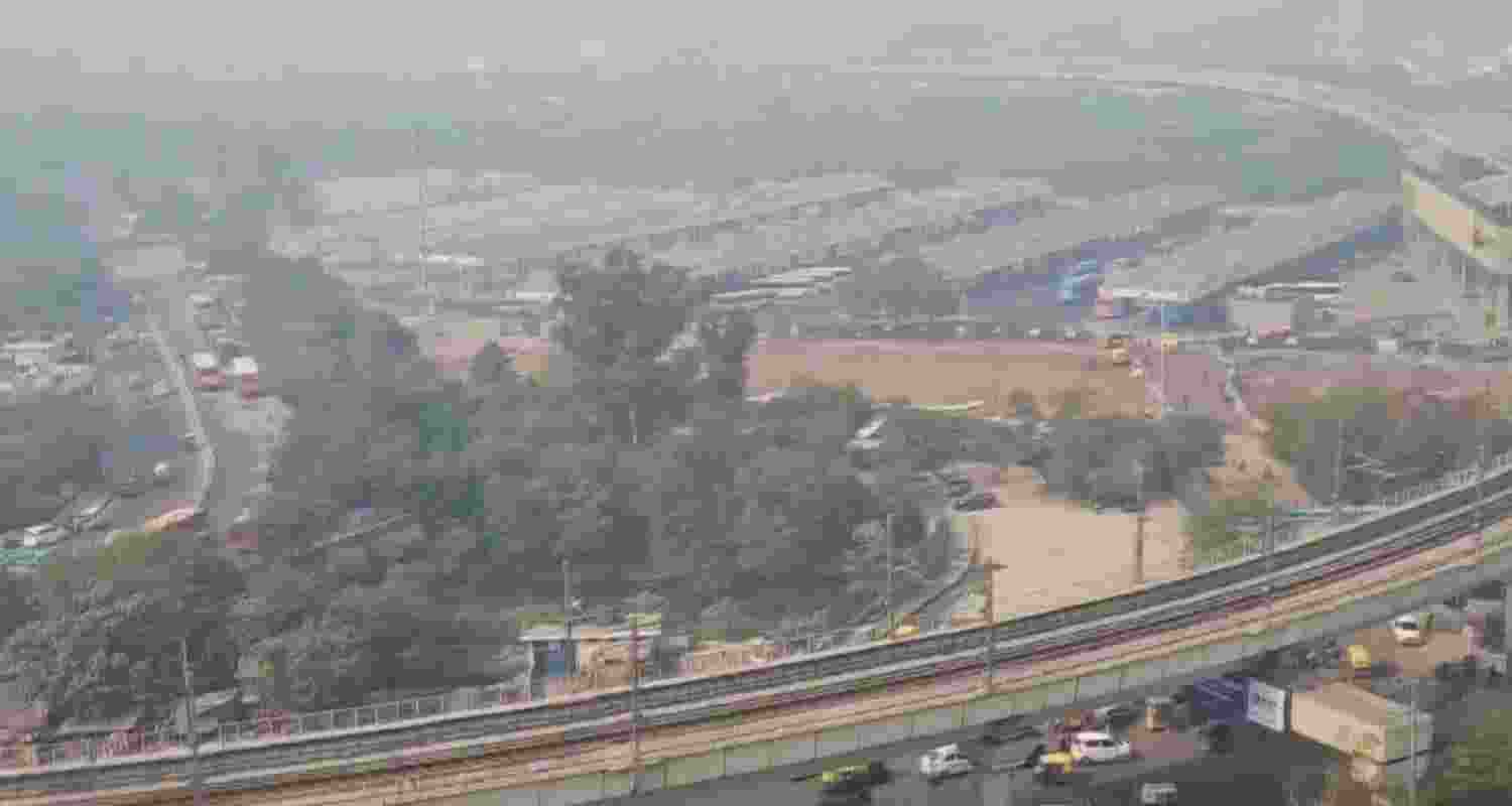 Smog covers the Anand Vihar area in east Delhi. 