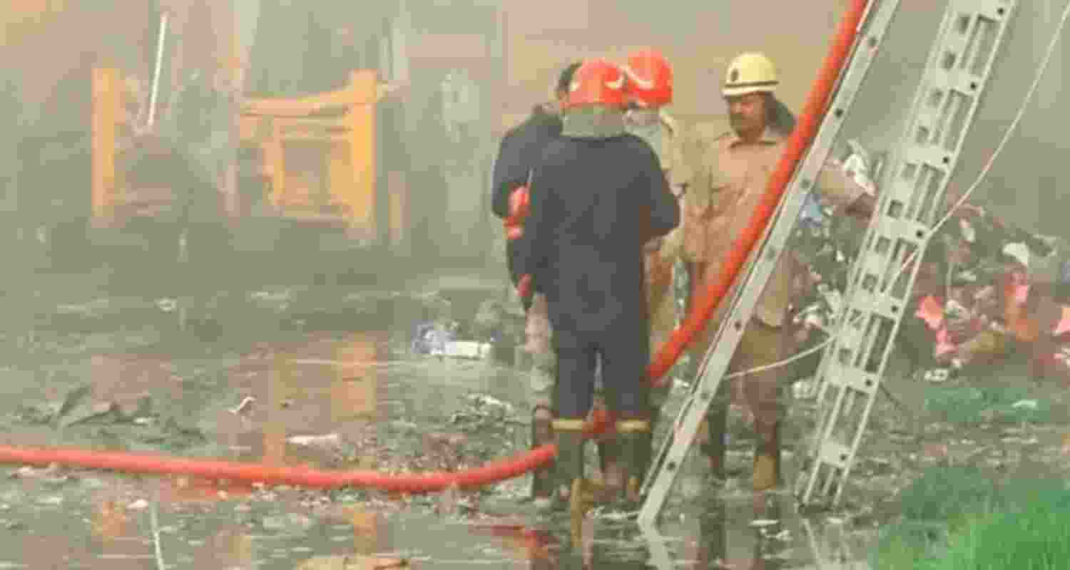 Massive fire in Sanjay Gandhi Transport Nagar; 27 tenders rushed