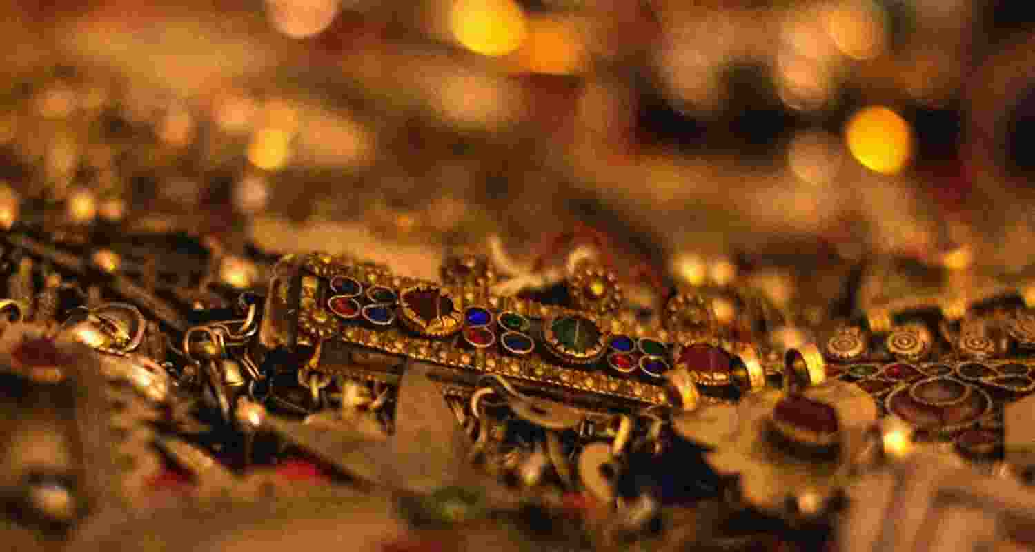 Geopolitical uncertainties and safe haven-buying led to silver and gold metals’ futures touching new all-time highs on Thursday, breaching all previous records