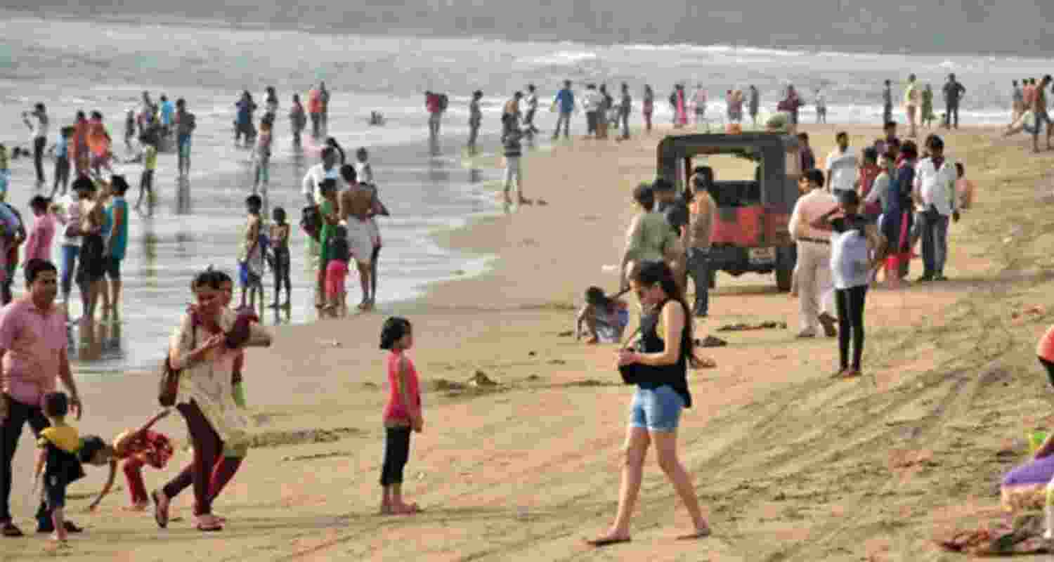 Goa with the coastline of 104 km holds one crore people and it is the biggest challenge for the policymakers