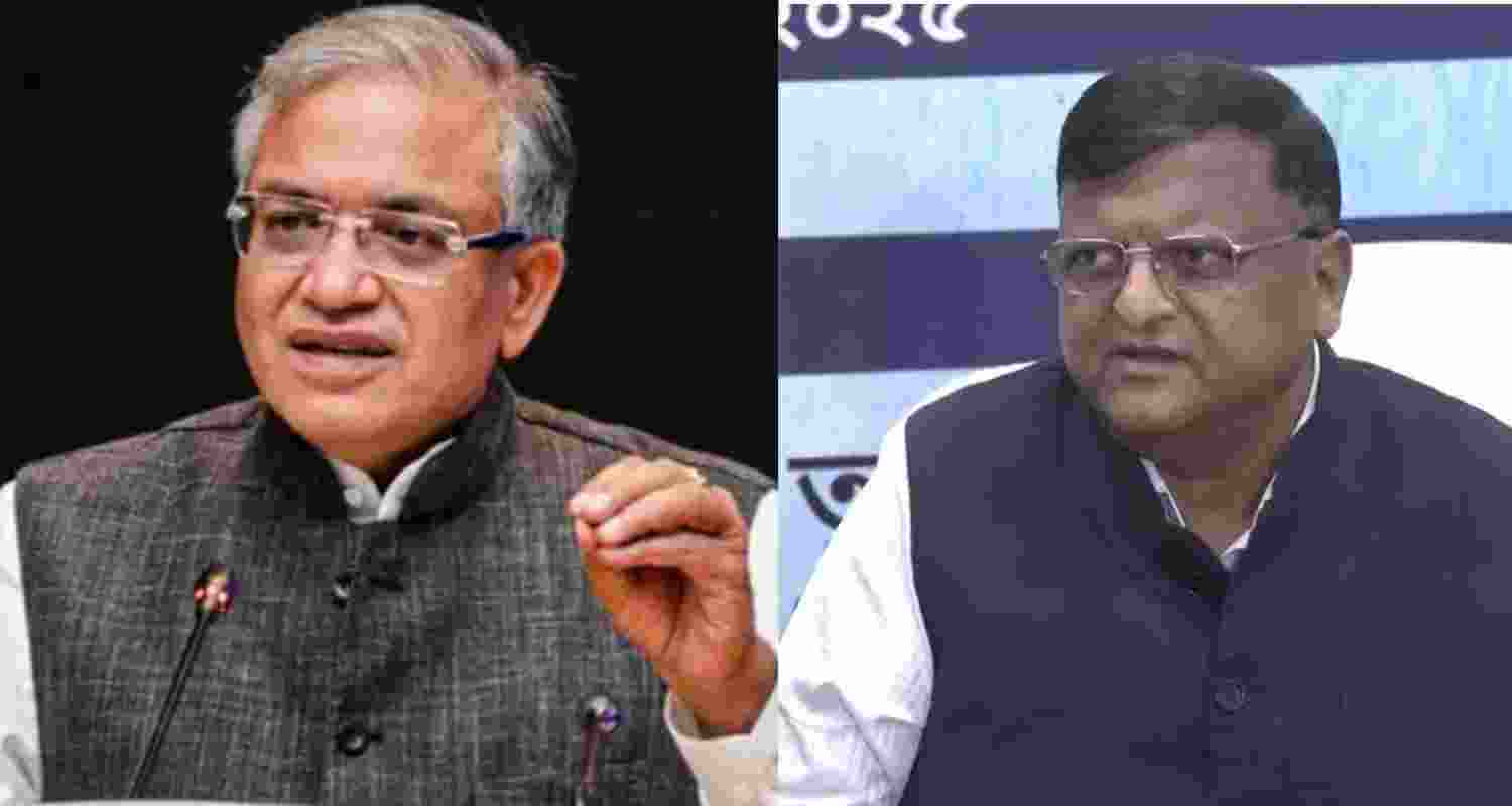 Chief Election Commissioner (CEC) Gyanesh Kumar (left) and West Bengal’s Chief Electoral Officer (CEO) Manoj Kumar Agarwal.