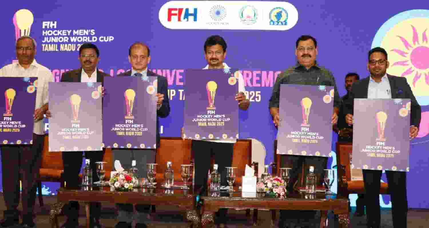Hockey India officials unveiling the official logo of the tournament.