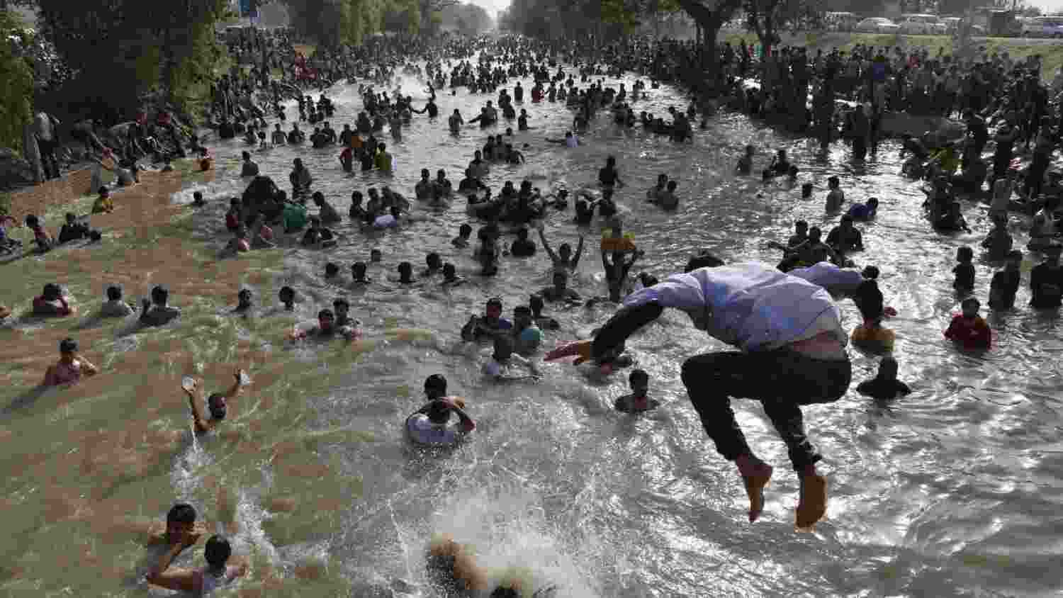 Hottest May ever as global heat streak hits 12 months