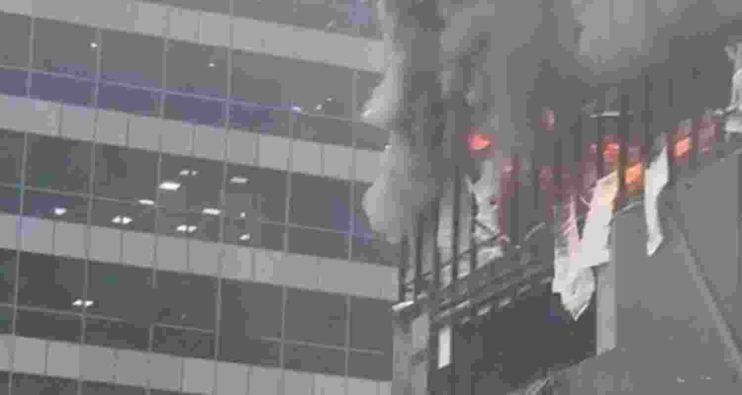 Fire breaks out at building in Hyderabad on Sat