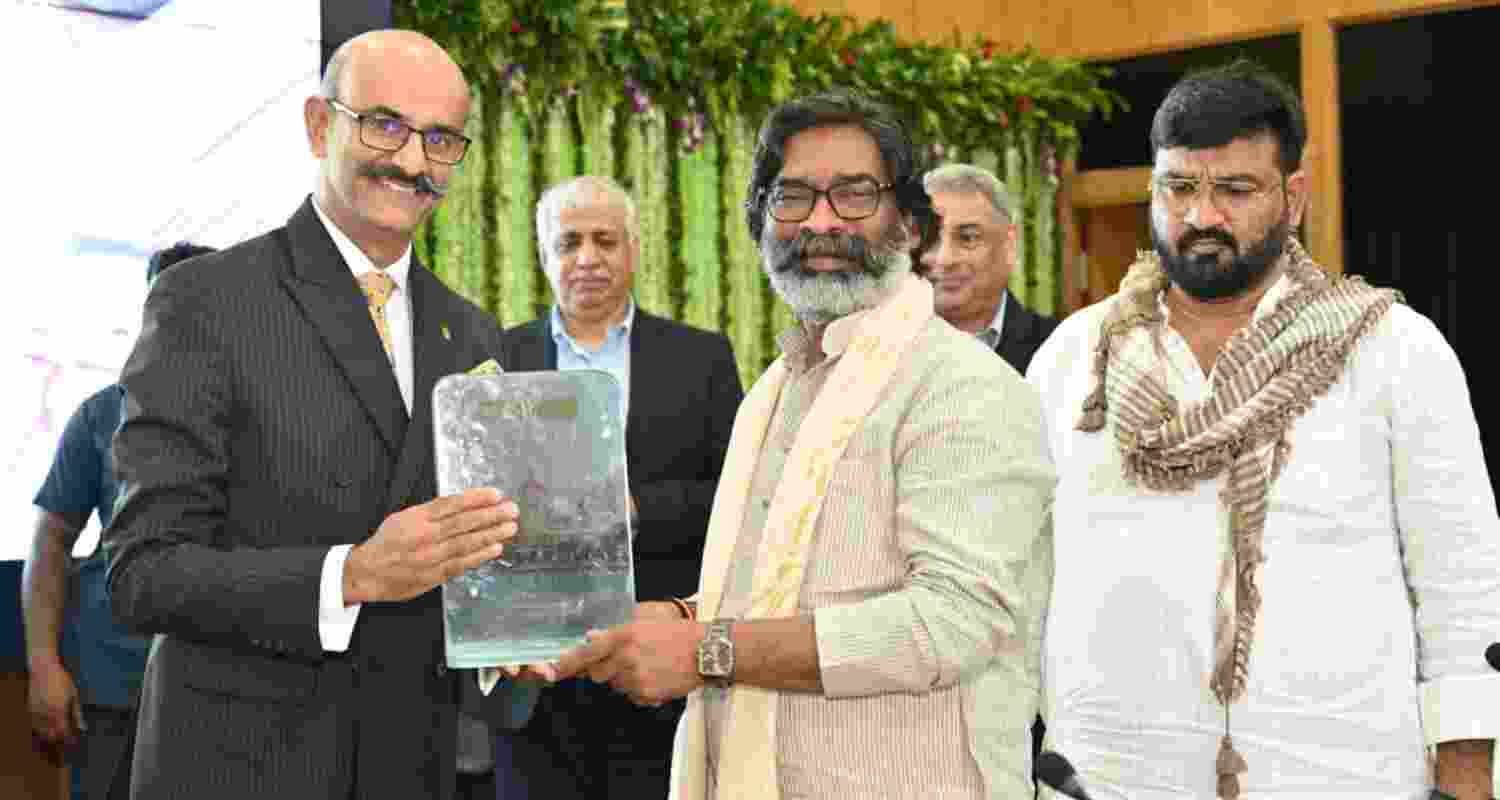 K Mohanchandran of IHCL with Jharkhand Chief Minister Hemant Soren during the MoU signing ceremony in Ranchi on Wednesday.