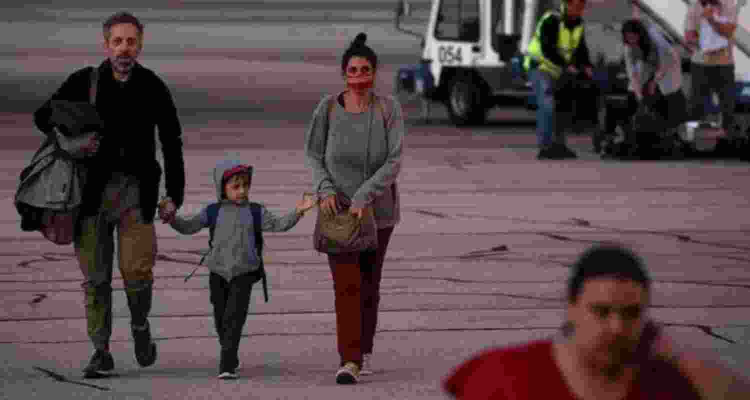 Last Charter Flight For British citizens' Evacuation From Lebanon Set For Sunday.