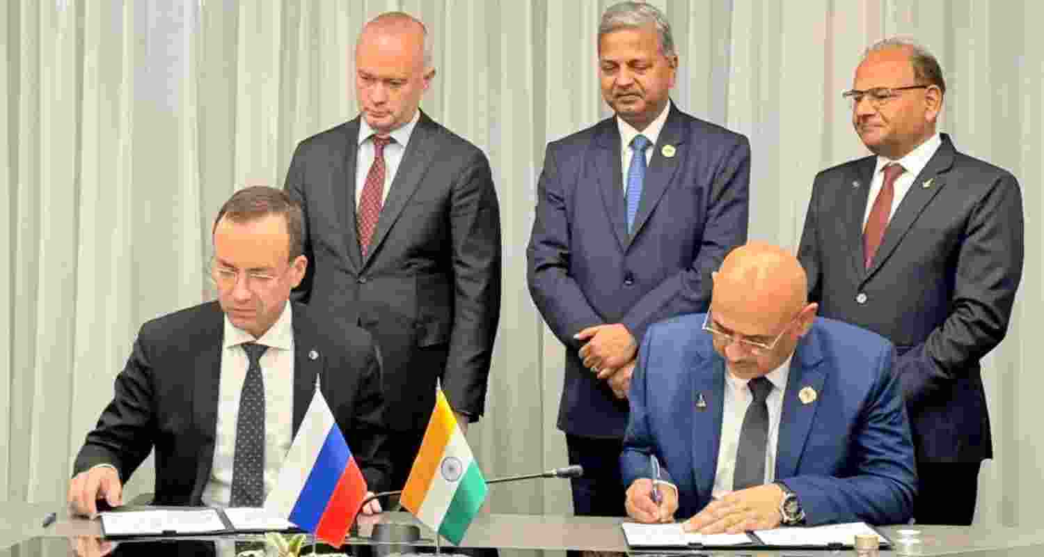 HAL and Russia's PJSC-UAC signed an MoU to co-produce the SJ-100 passenger jet in India. 