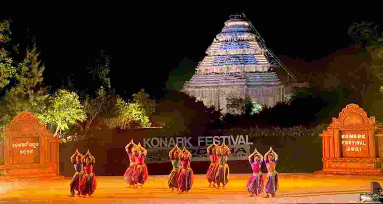 Konark Dance and Sand Art Festivals begin in Odisha