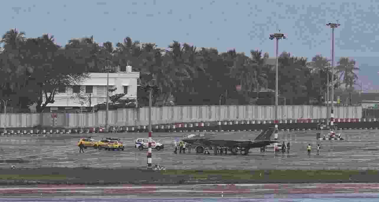 British fighter jet makes emergency landing in Thiruvananthapuram