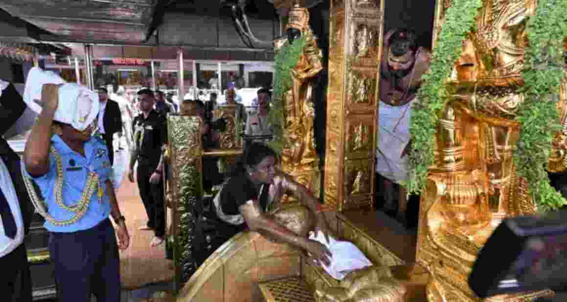 President Droupadi Murmu offers prayers at Sabarimala temple