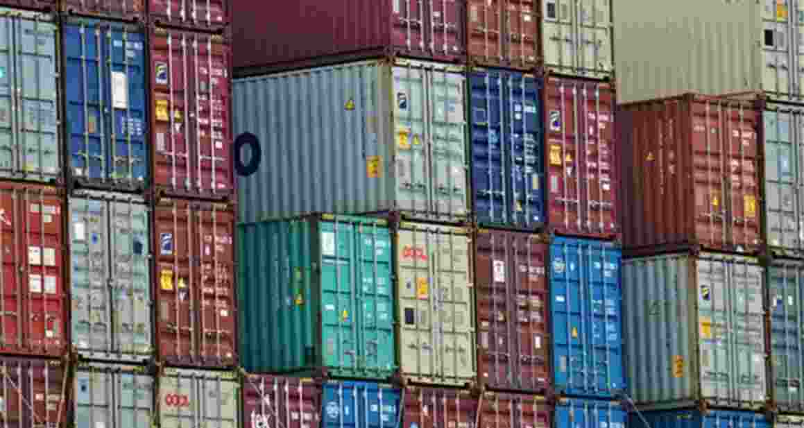Trade deficit widens in Jan as non-oil, gold deficit ascends