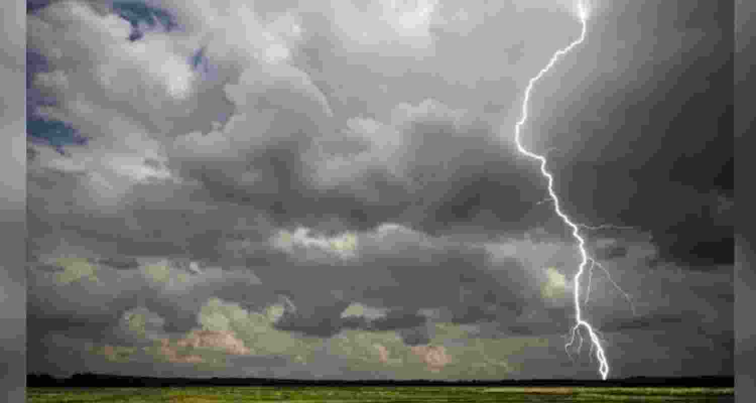 Image of lightning. 