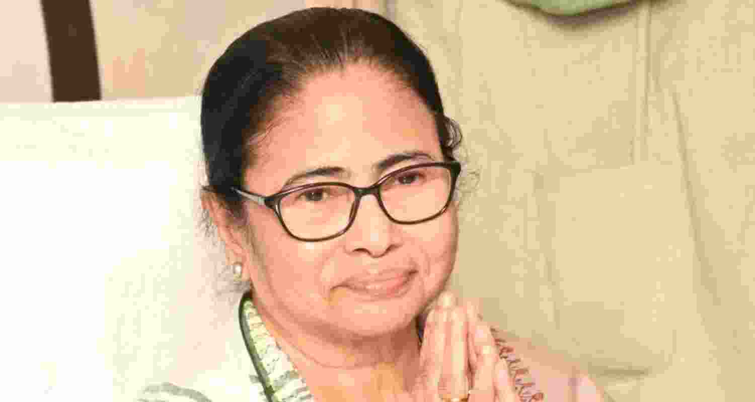 CM Mamata Banerjee fell due to some push
