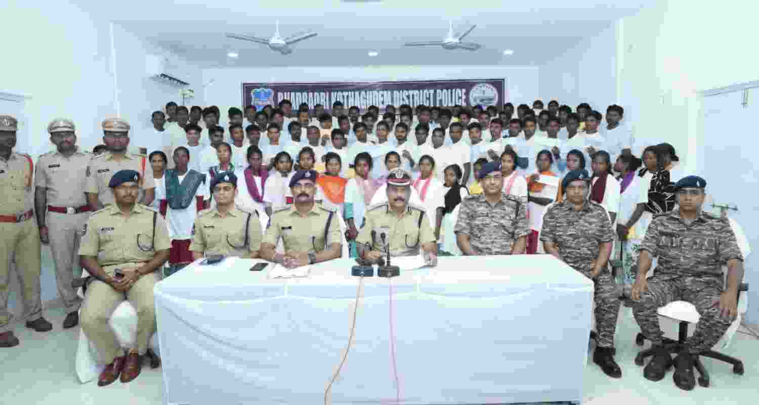 86 Maoists surrender before police in Telangana