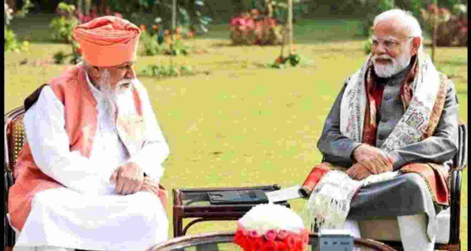 A file photo of Prime Minister Narendra Modi meeting Dera Sachkhand Ballan head Sant Niranjan Dass in New Delhi in December last year.
