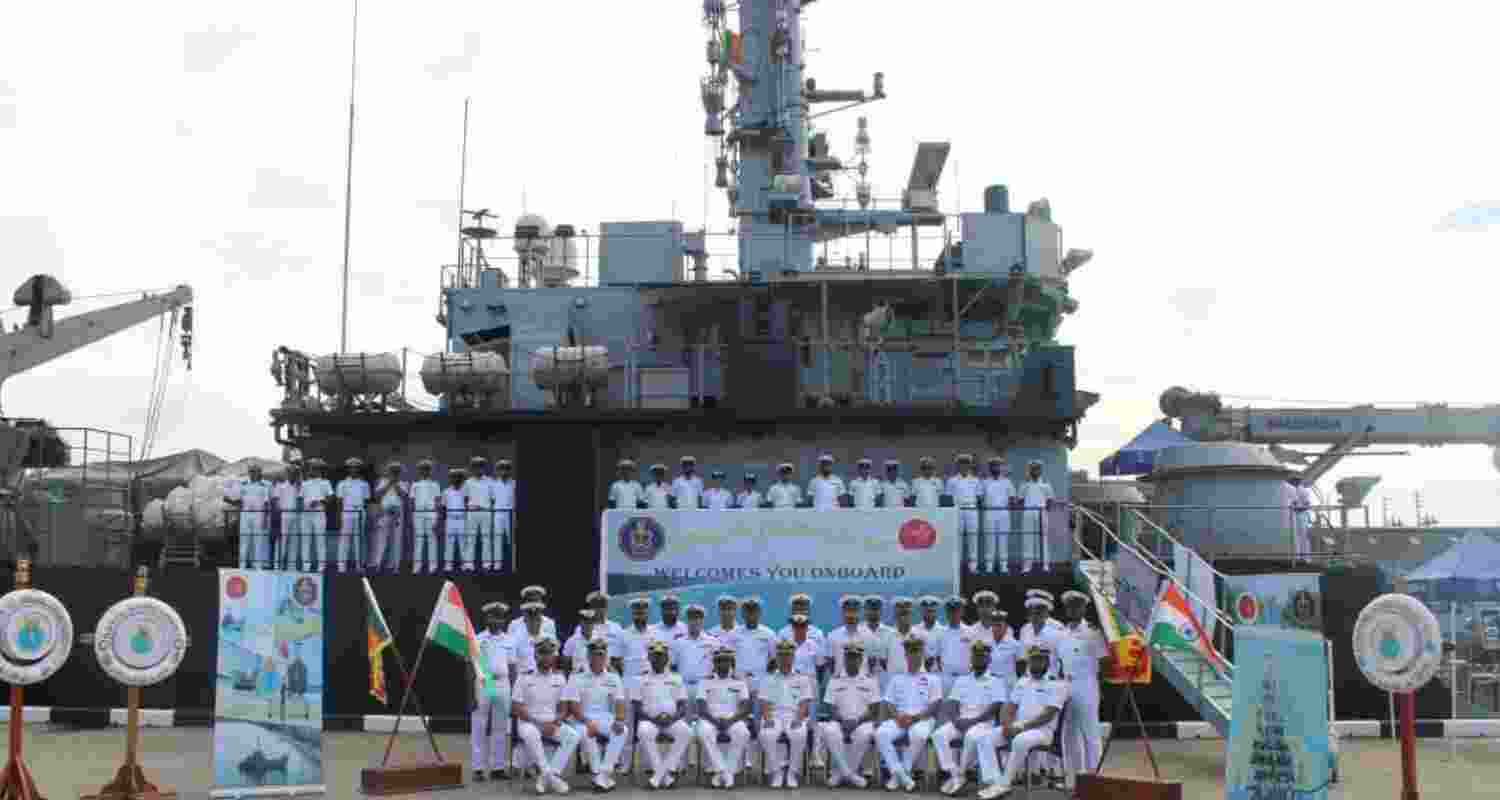 Indian Navy LCUs visit Colombo. 