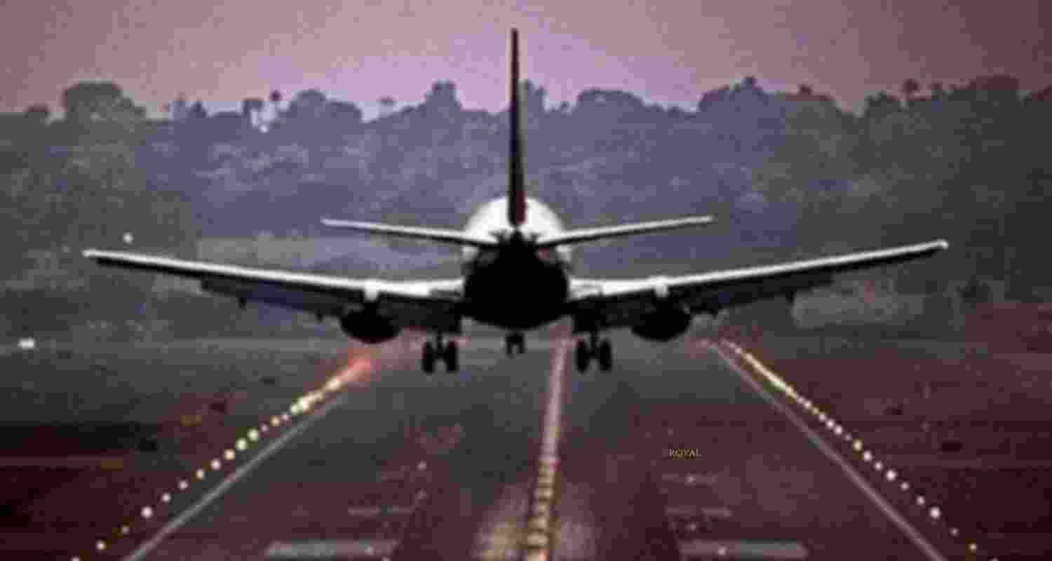 Unruly AI passenger handed over to security after mid air 'fight'