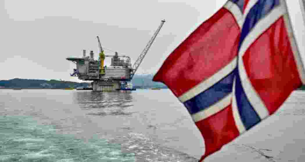 An oil extraction unit operates in the Norwegian Sea. Norway remains a key player in global energy production through its advanced petroleum industry.
