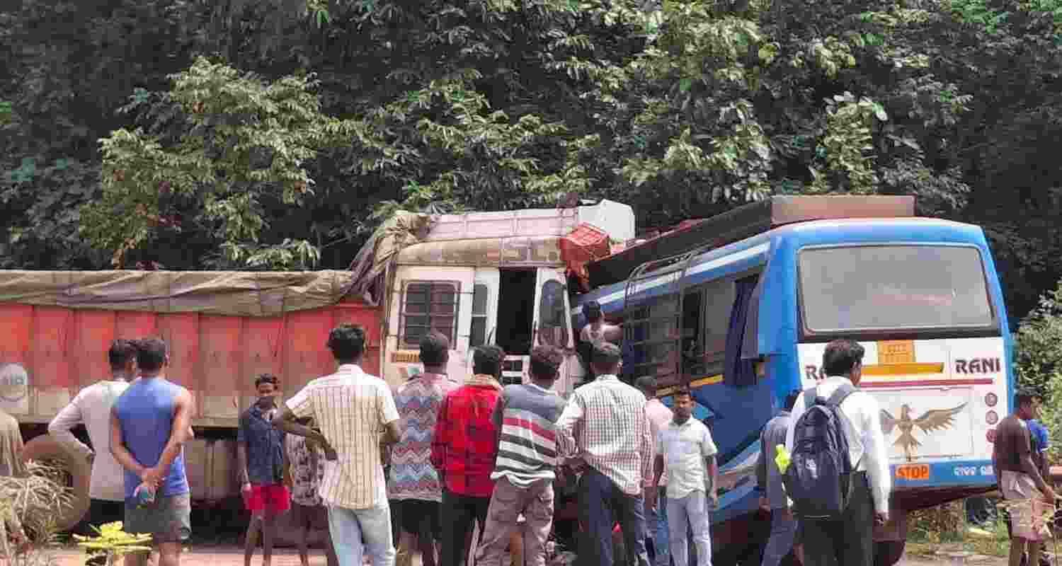 Bus-truck collision in Odisha kills 6