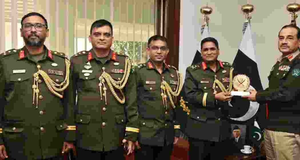 Pakistan Army Chief Gen Asim Munir (right) with Bangladesh Army Chief Lt Gen SM Kamrul Hassan. (Photo: X)