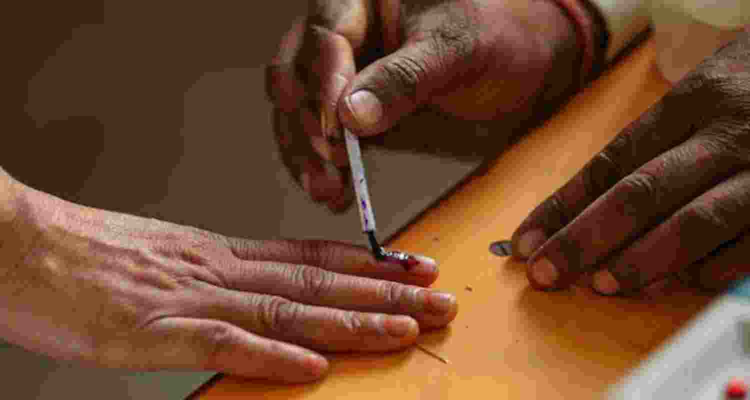Polls underway in Vizhinjam, Payimpadam and Onakkur 