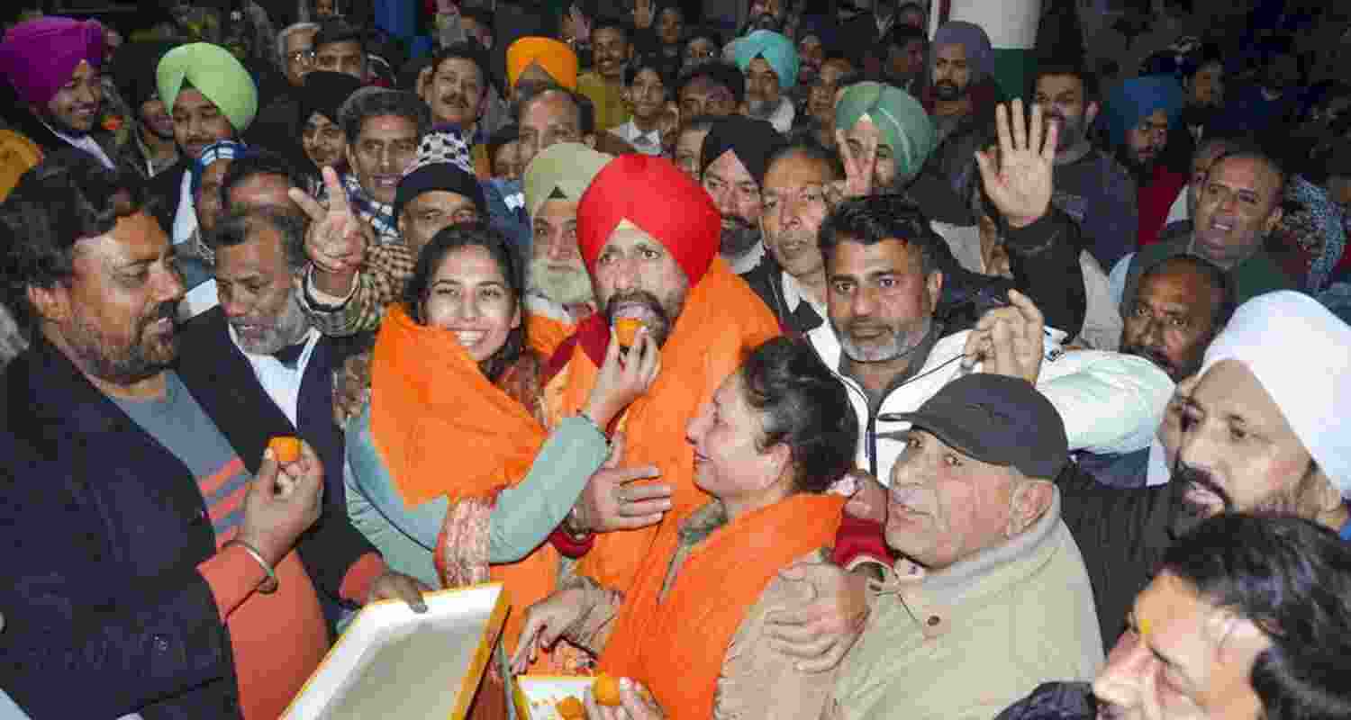 Civic polls: Not much for AAP to celebrate; Congress does better 