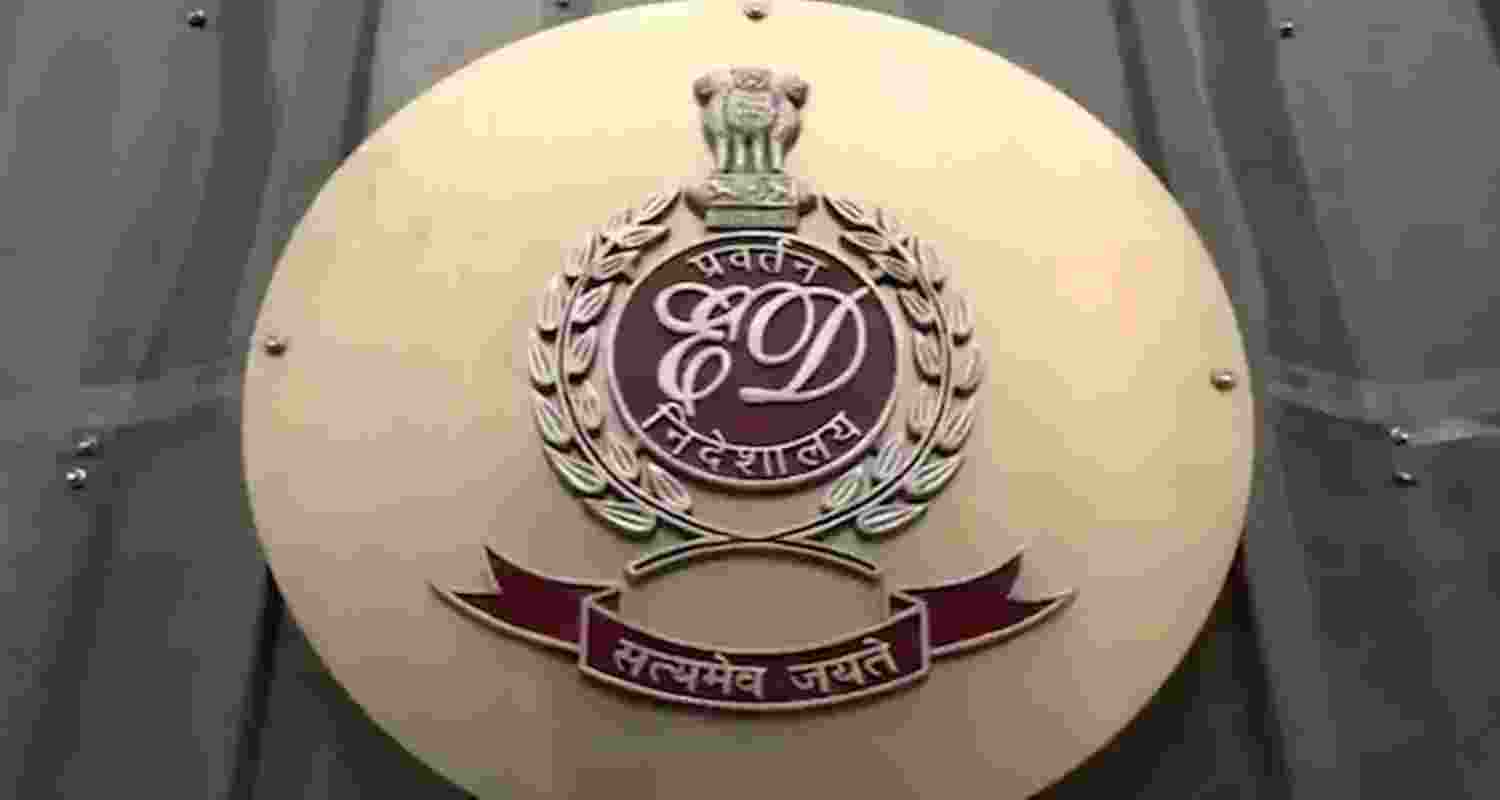 Trinamool Congress leader - Shahjahan Sheikh, ED, india, officers, police 