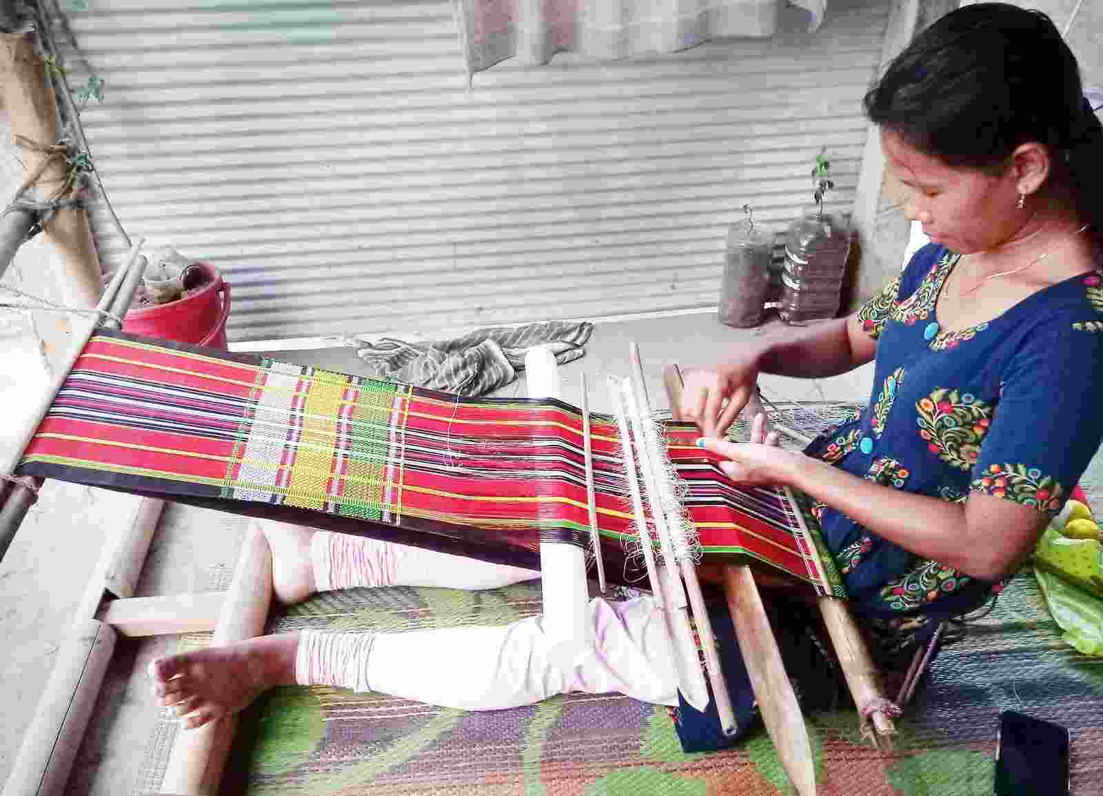 ‘RISA’, the traditional attire from Tripura