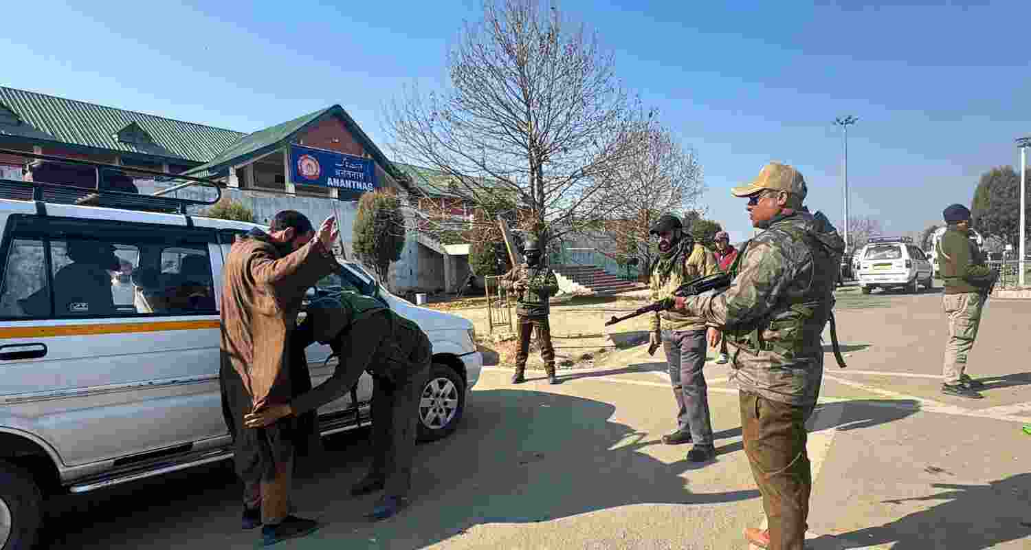 Cordon and search operation underway in Anantnag