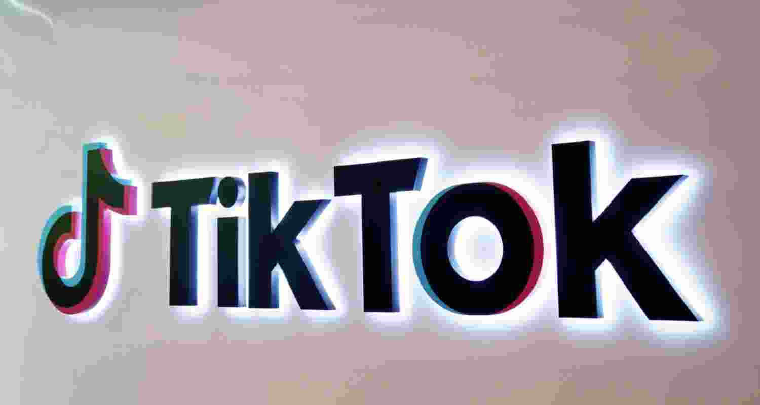 US lawmakers urge Apple, Google to remove TikTok from app stores