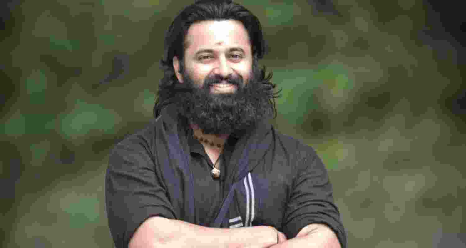 Actor Unni Mukundan quits AMMA treasurer position.