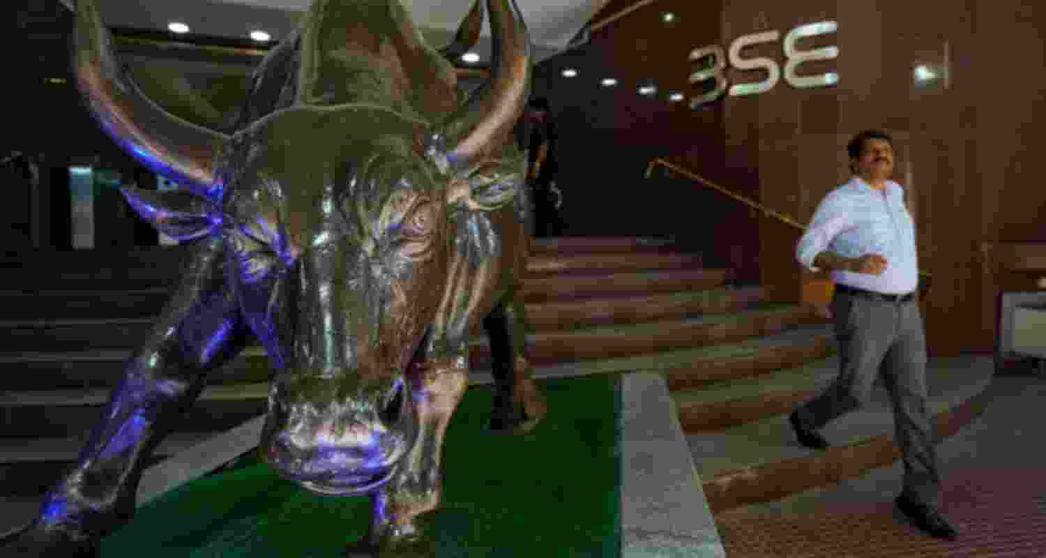 Nifty and Sensex Close Higher With Bank Stocks Leading Rally.