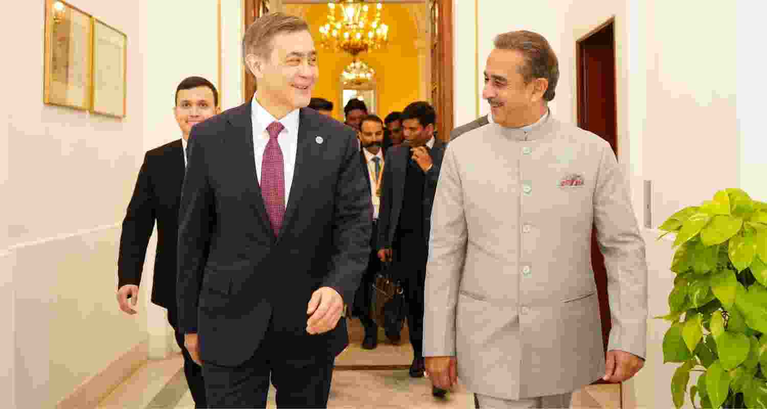 MoS Kirti Vardhan Singh discusses SCO cooperation with Yermekbayev.