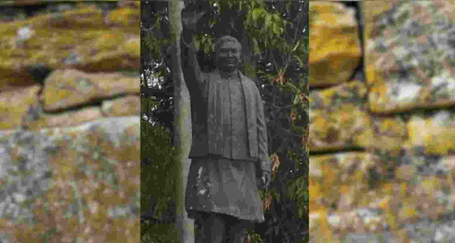 Ajit Jogi's Statue Removed Without Permission at Night.